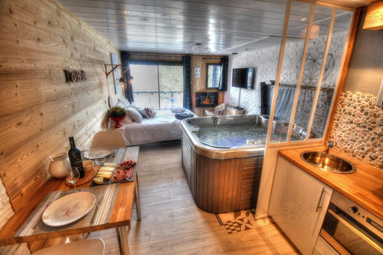 Le Skidoux Huez Bagian luar foto
